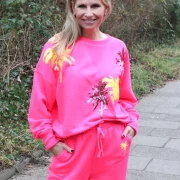miss goodlife Sweater