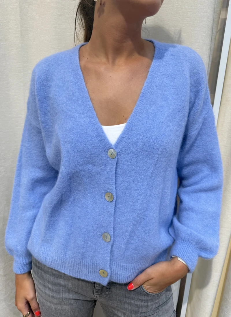 Cardigan-Itza