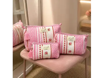 Clutch/Make up bag