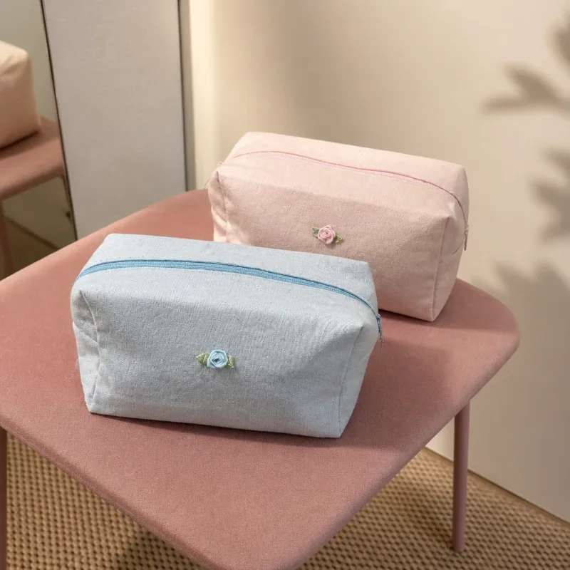 Clutch/Make up bag