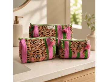 Clutch/Make up bag