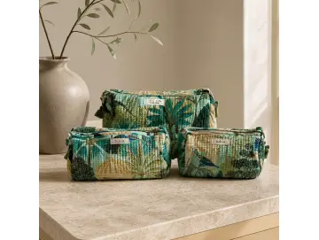 Clutch/Make up bag