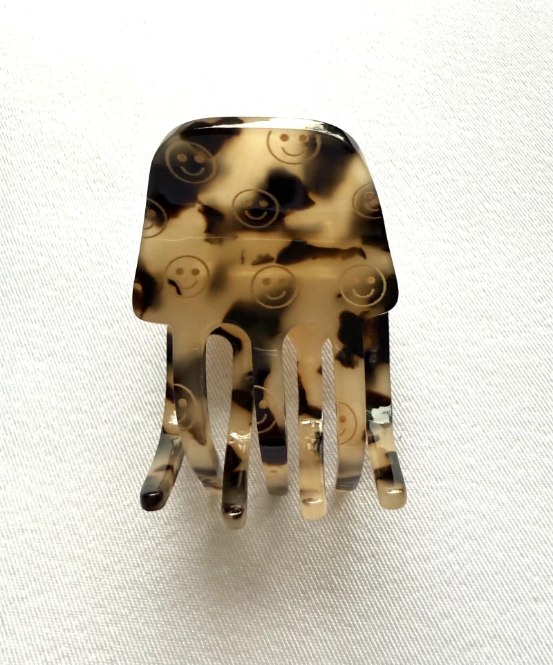 Hair claw