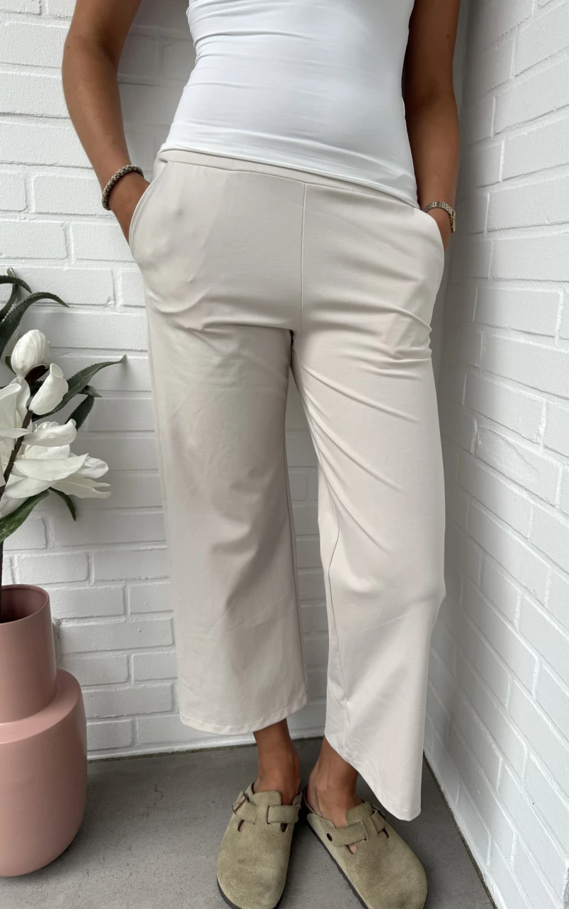 Hose-Neapel