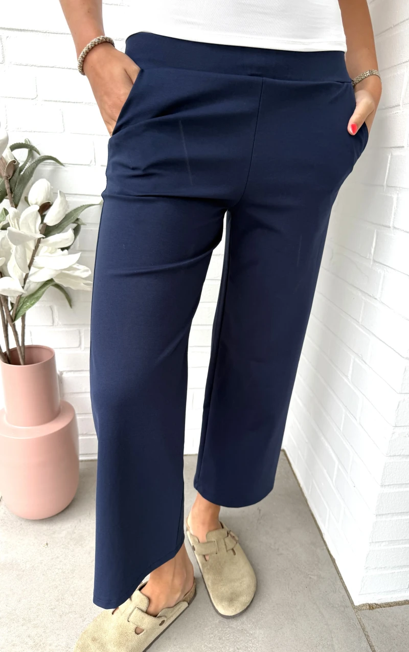 Hose-Neapel
