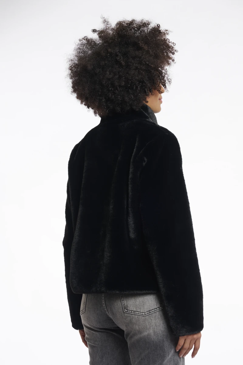 Jacke-Vie
