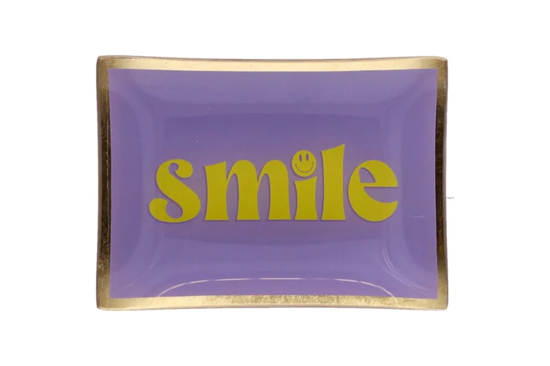 Plates-Smile